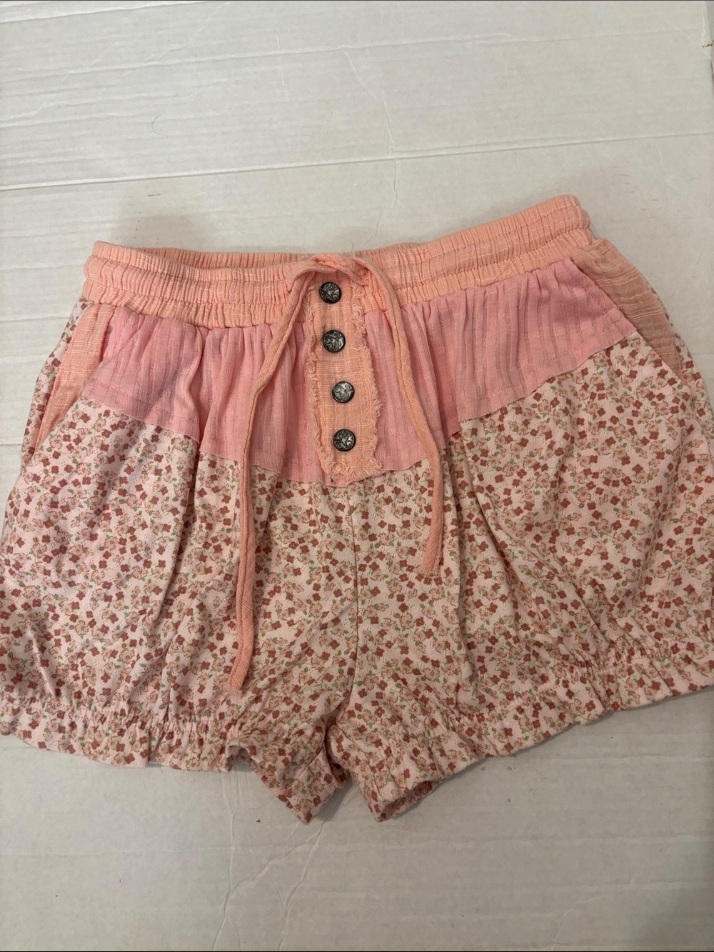 POL Peach-Pink Floral Boomer shorts NWOT